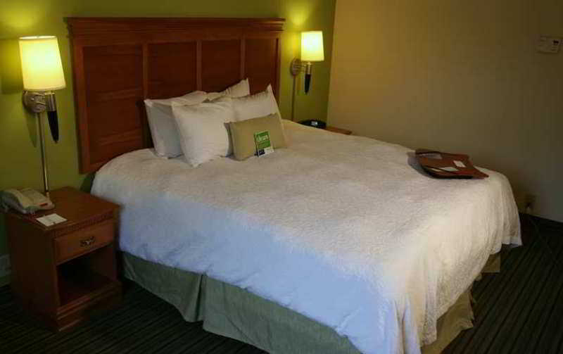 Hampton Inn Birmingham I-65/Lakeshore Drive Exterior foto